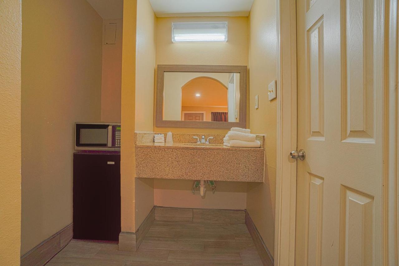 Days Inn By Wyndham Aransas Pass Exteriör bild